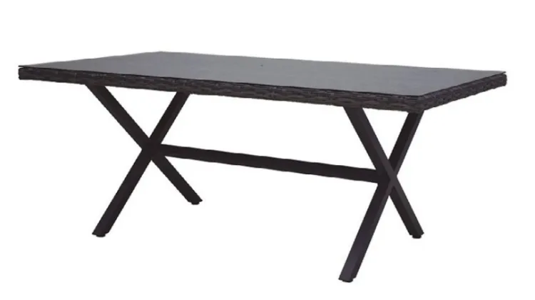 Mesa de ratán con cristal